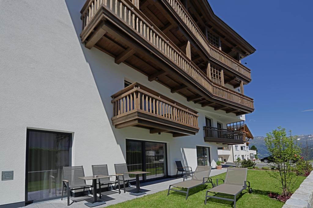 Tschuggmall Appartements Фис Екстериор снимка